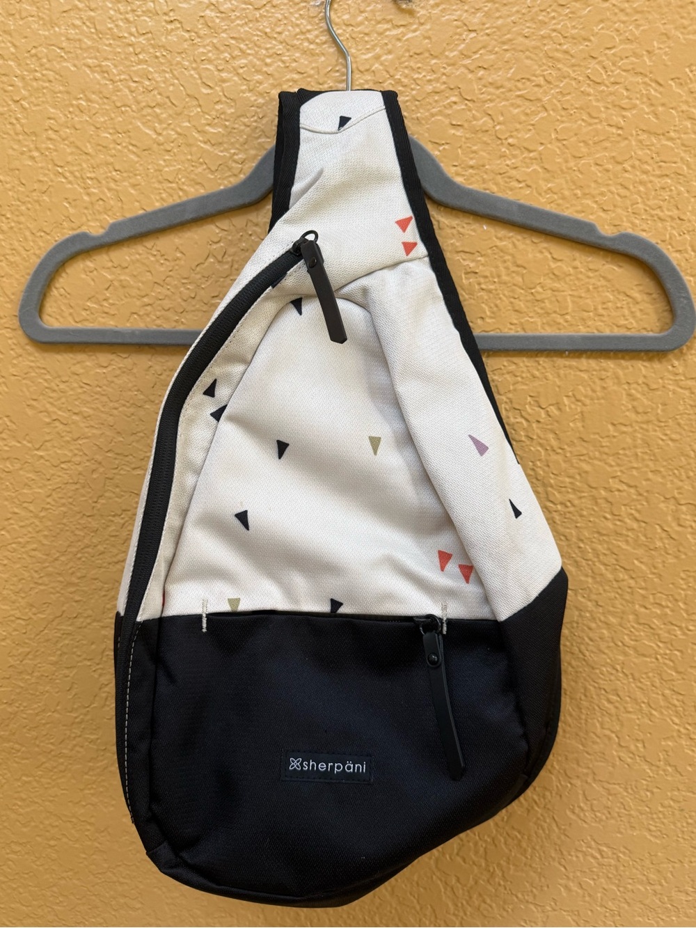 Sherpani White & Black Sling Bag - Compact Everyday Crossbody -Esprit - Backpack